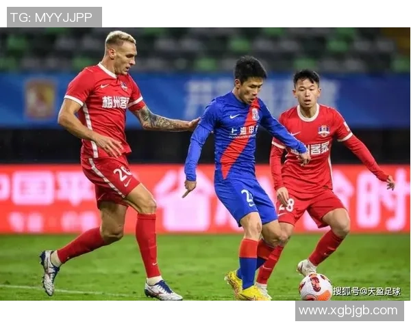 上海足球队以62分领跑挑战赛积分榜展现强劲实力