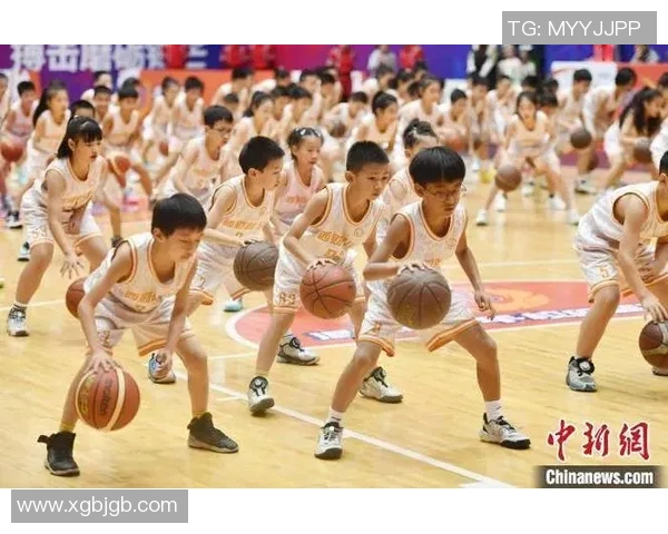 成都篮球队速度之美:探索快速进攻与团队配合的完美结合 成都篮球队速度之美:探索快速进攻与团队配合的完美结合