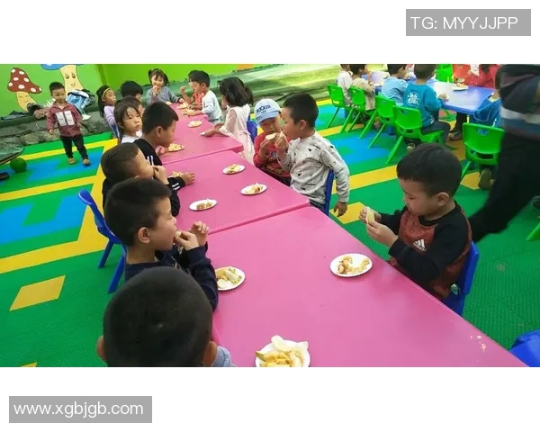 足球明星欢庆中秋节的温馨瞬间与精彩瞬间分享