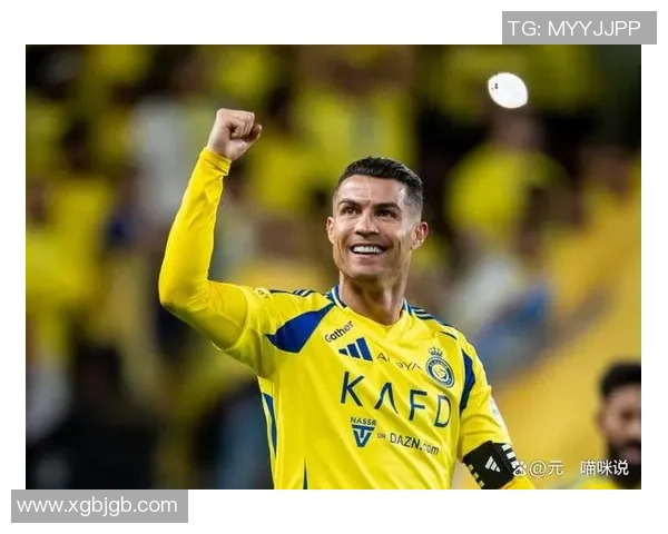 足球明星风采大揭秘：从球场到生活的精彩瞬间与成就展示